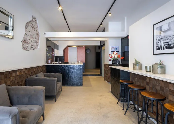 PH Hotel de Entree