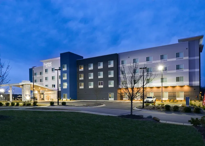 Fairfield Inn & Suites By Marriott Charlotte University Research Park