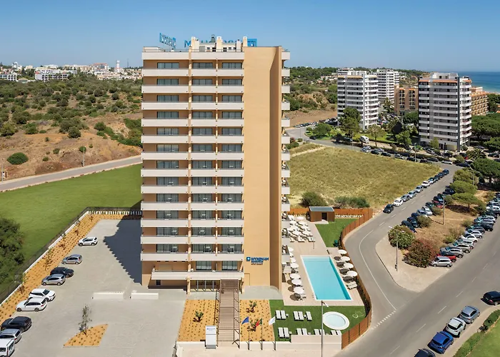 Wyndham Residences Beach (Adults Only)