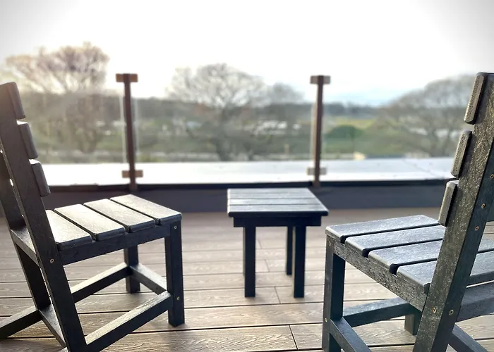 Hex Wildlife Hotel At Yorkshire Wildlife Park