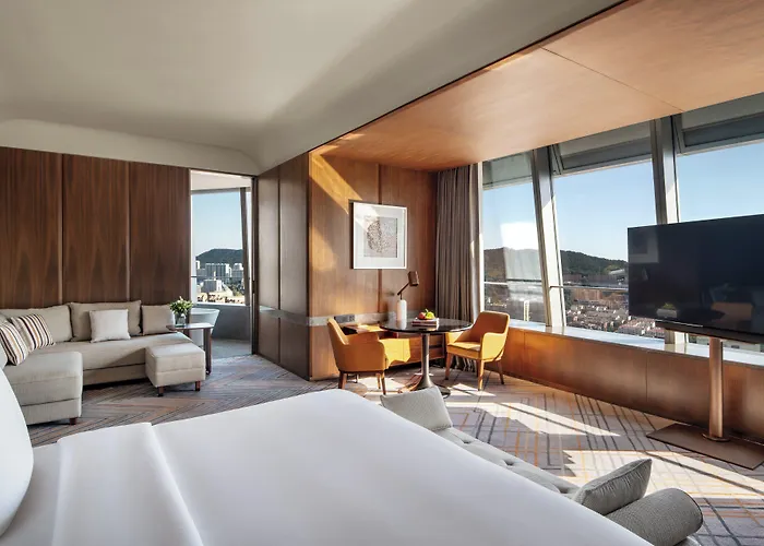 Four Seasons Hotel Dalian
