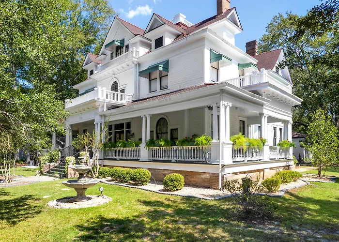 Ross Mansion Bed & Breakfast
