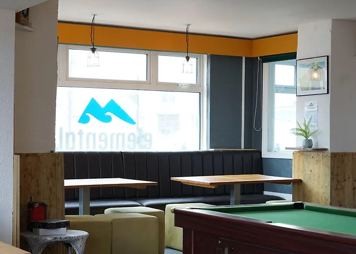 Elemental Surf Lodge Newquay 