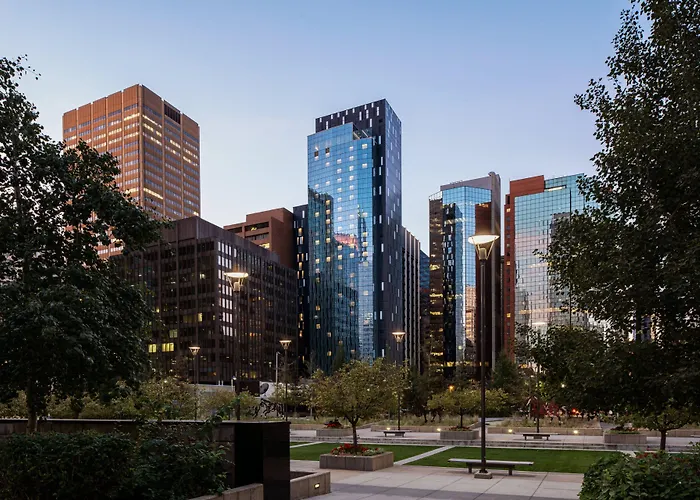 Courtyard By Marriott Calgary Downtown