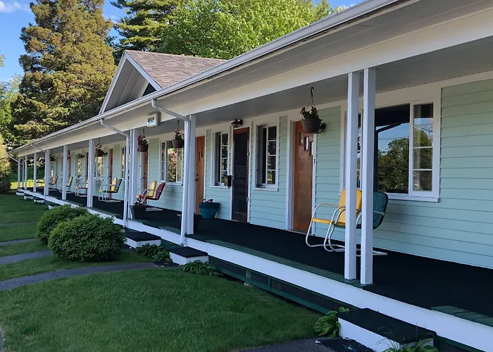 Edenbrook Motel