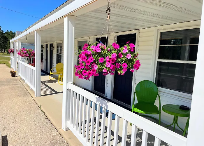 Hillcrest Motel