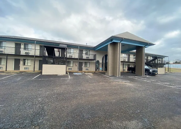 Savannah Lodge