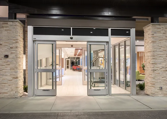 Holiday Inn Express & Suites - Ely By Ihg