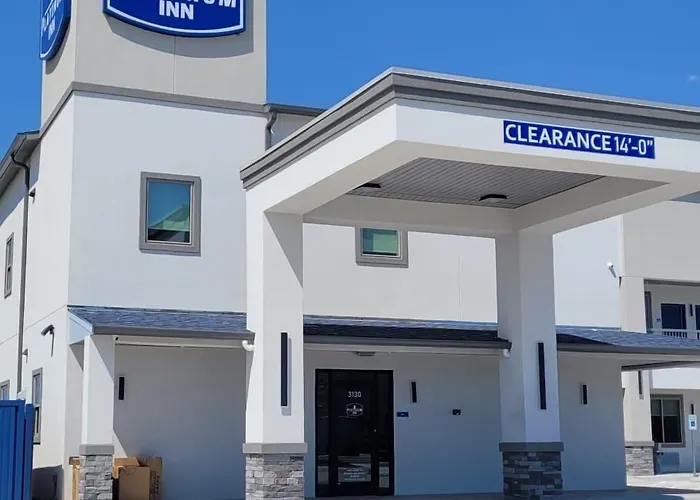 Platinum Inn 99 And Morton Ranch