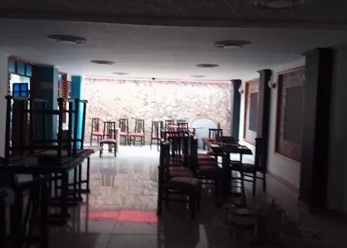 Club La Riviera