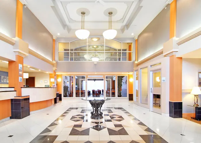 Holiday Inn Express Calgary South By Ihg