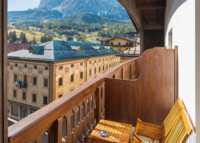 Hotel Montana- ricarica auto elettriche Cortina dʼAmpezzo