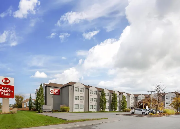 Best Western Plus Rose City Suites