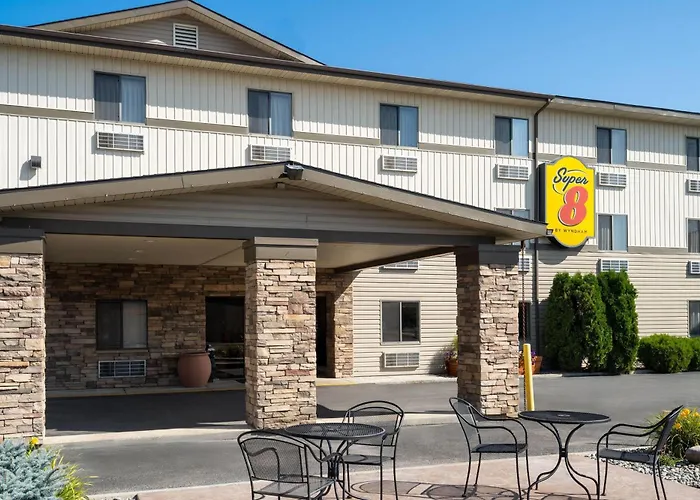 Super 8 By Wyndham Glacier National Park