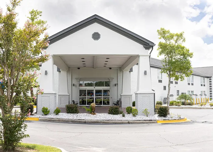 Wingate By Wyndham Savannah I-95 North