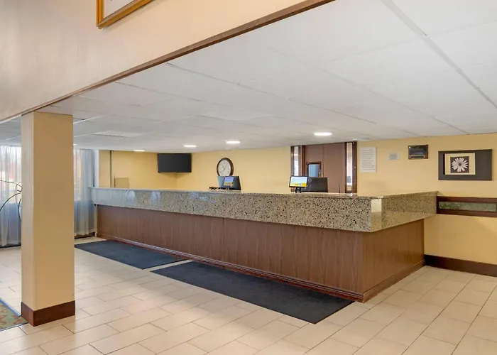 Clarion & Conference Center West