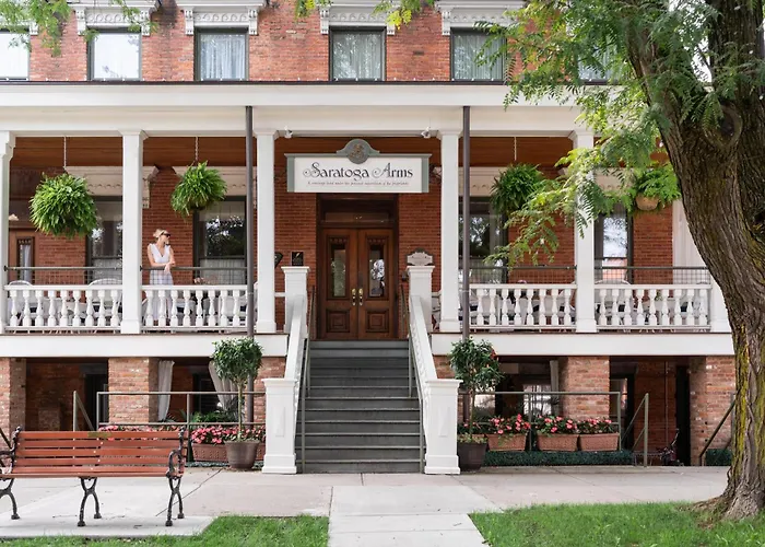 Saratoga Arms Hotel
