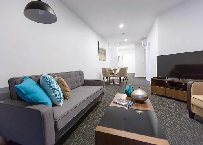 Palms Apartments