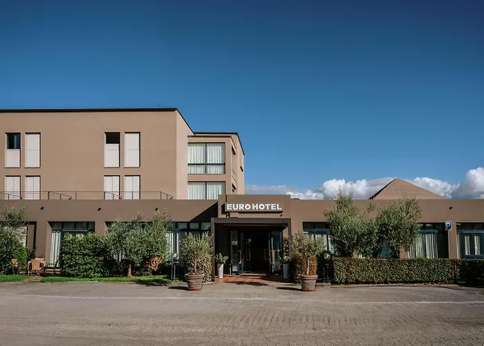 Euro Hotel