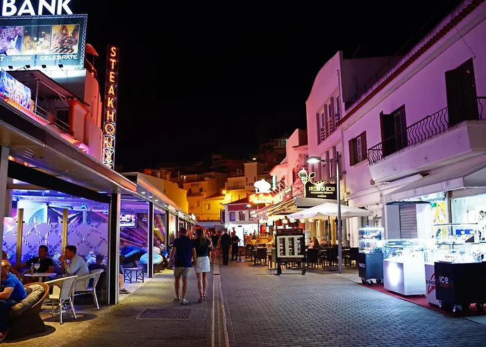 Hotel Indigo Albufeira By Ihg (Adults Only)