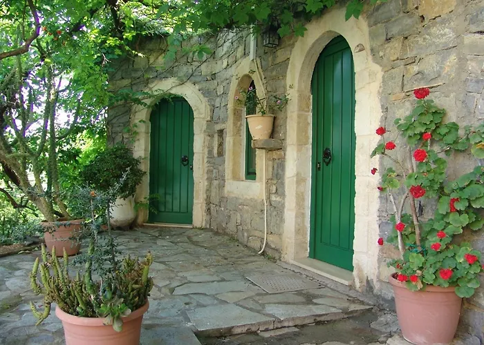 Arolithos Traditional Village Hotel