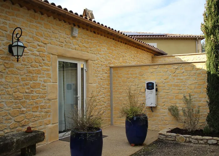 Logis Hôtel La Bastide De Grignan&Restaurant La Chênaie