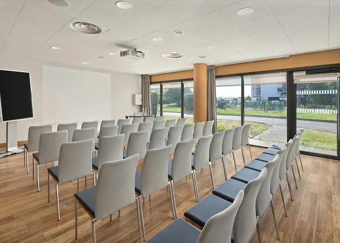 Courtyard By Marriott Toulouse Airport