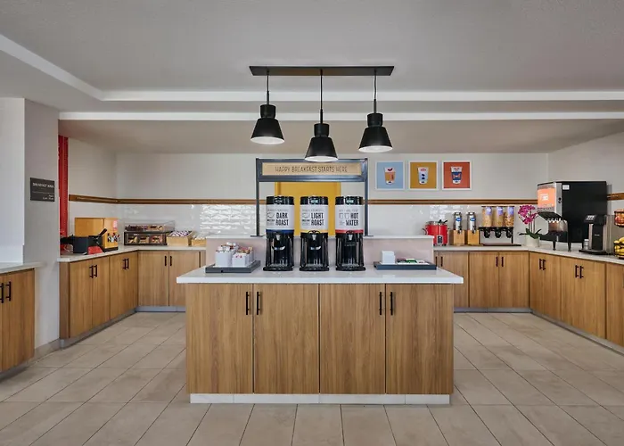 Hampton Inn & Suites Hermosa Beach