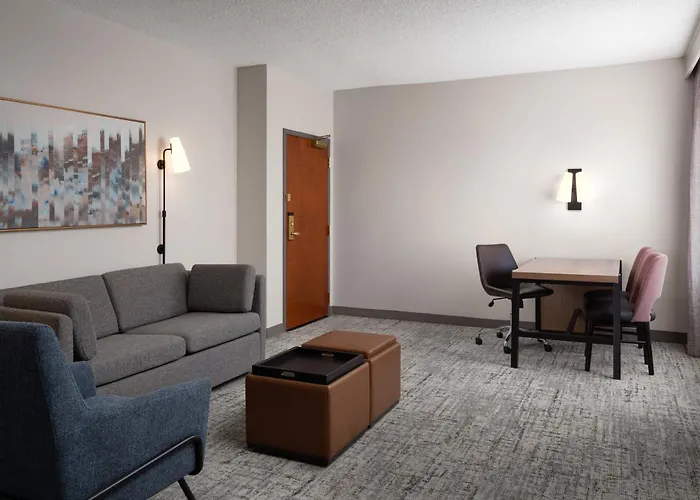Embassy Suites By Hilton Franklin Cool Spring