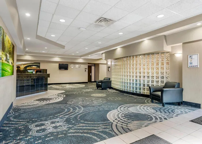 Clarion Hotel & Suites