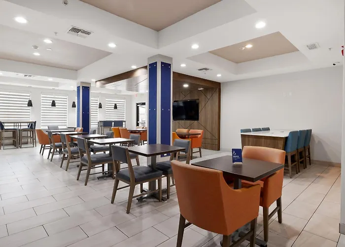 Holiday Inn Express Hotel And Suites Kingsville By Ihg
