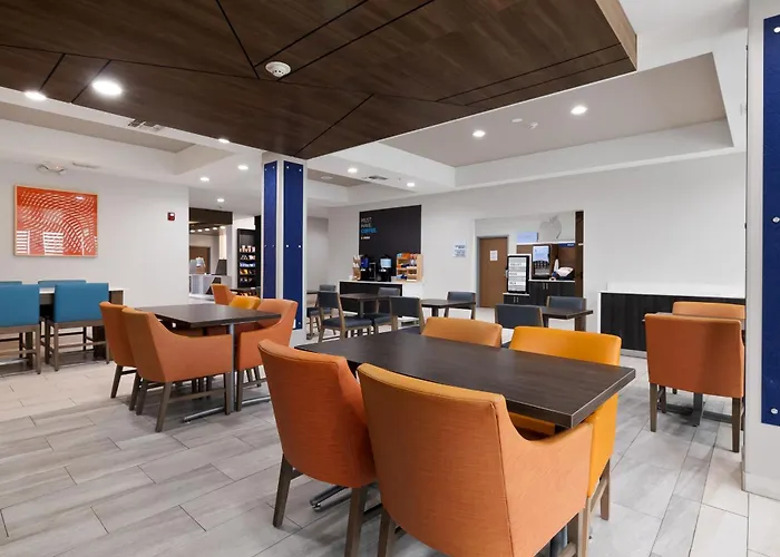 Holiday Inn Express Hotel And Suites Kingsville By Ihg
