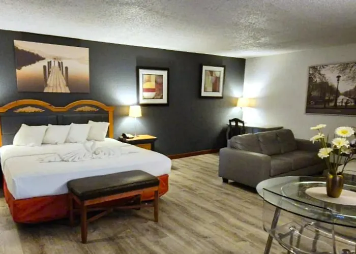 Suite Dreams Motel I 57