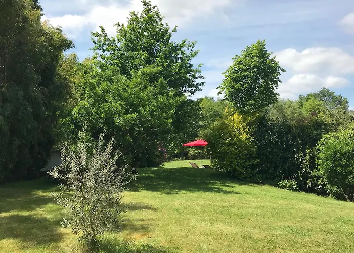 Les Arbres Rouges