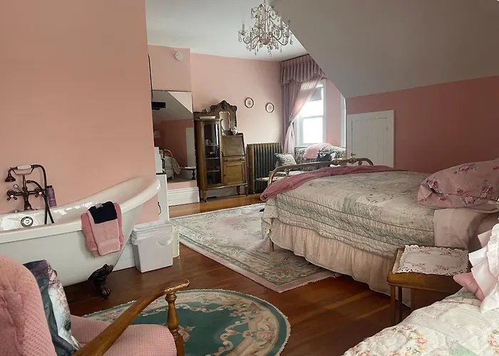 Wakamow Heights Bed And Breakfast