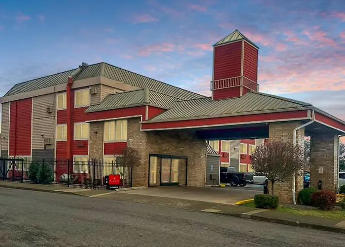 Ramada By Wyndham
