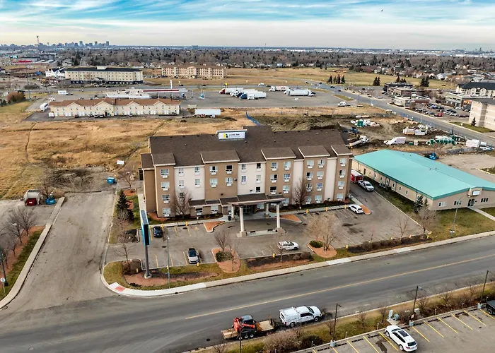 Home Inn & Suites Regina East