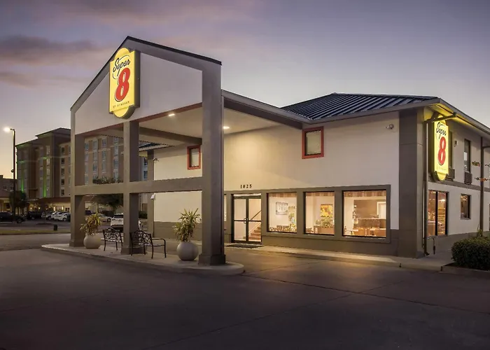 Super 8 By Wyndham Valdosta Ga I-75