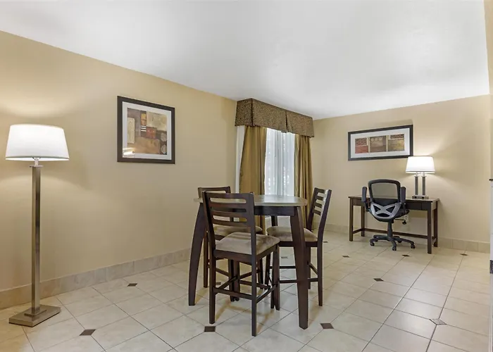 Best Western Plus Prairie Inn