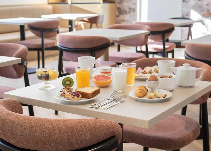 Brit Hotel Cahors Centre - Le Valentre