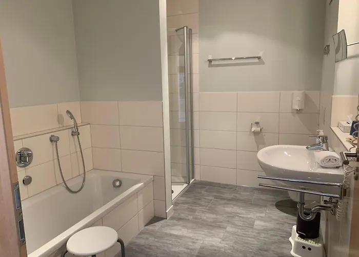 Seehotel und Appartements Schnöller