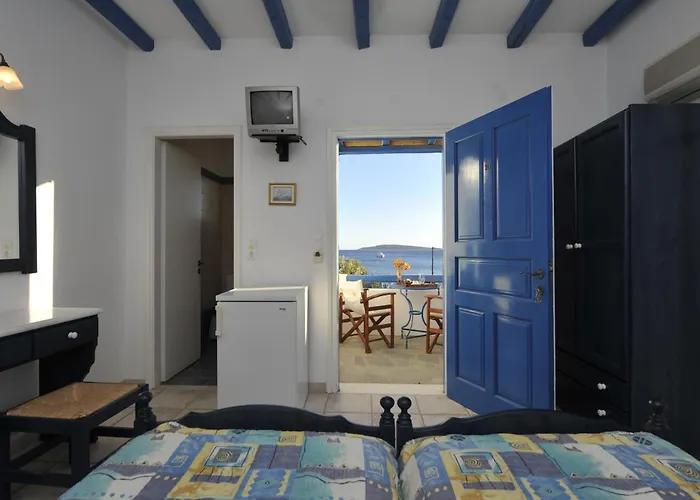 George'S Beach Studios Aliki Paros