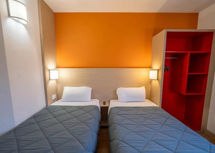 Première Classe Roissy - Aéroport CDG - Le Mesnil-Amelot