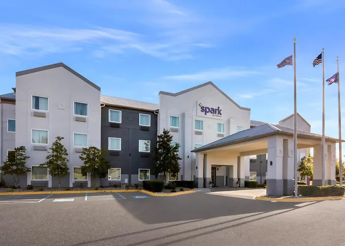 Spark By Hilton La Grange