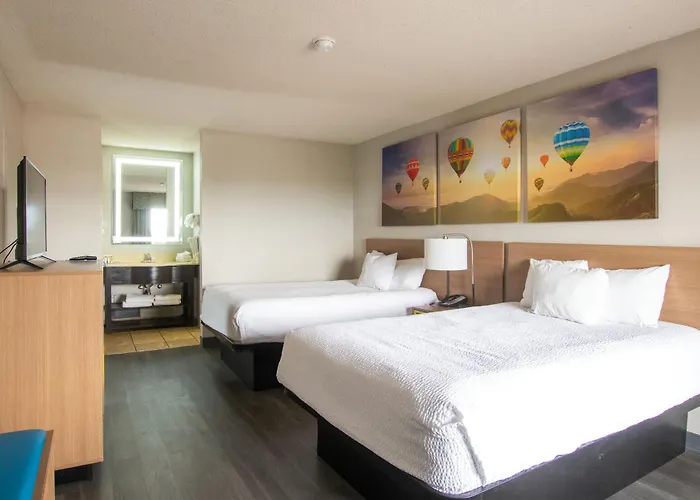Days Inn & Suites By Wyndham Albuquerque North