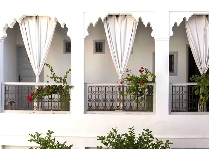 64 Maison D'Hotes & Spa