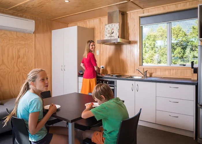 Fox Glacier Top 10 Holiday Park & Motels
