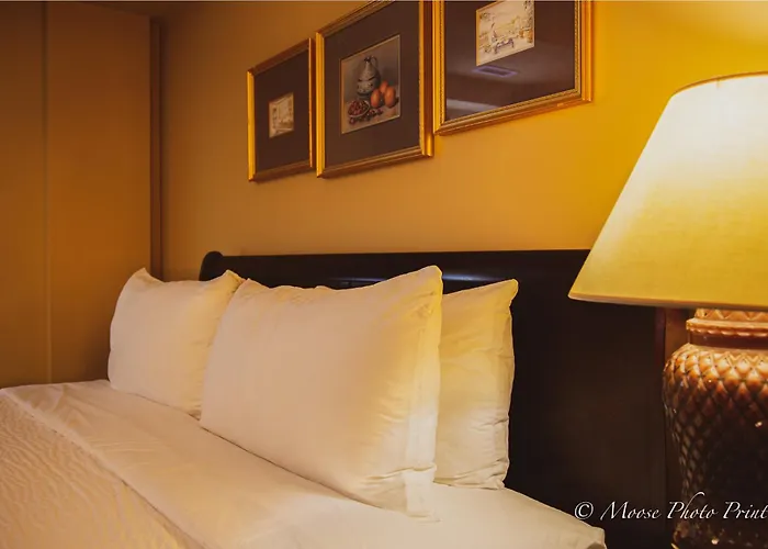 Grant Hall Hotel Moose Jaw