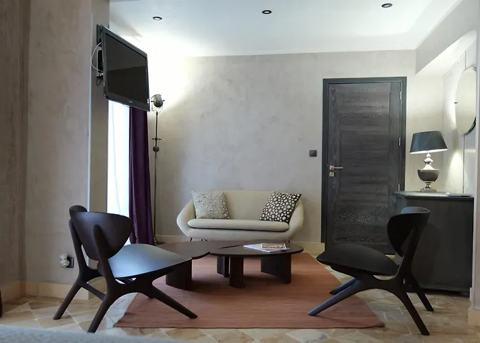 Hostellerie Les Gorges De Pennafort Callas