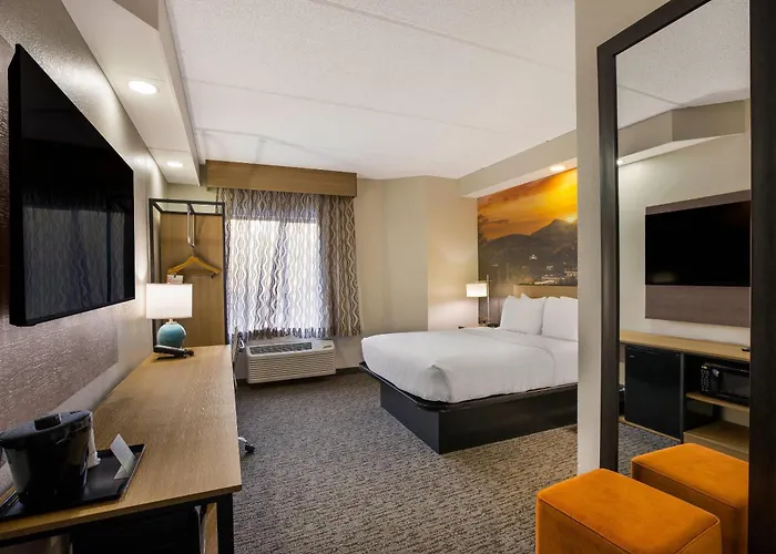 Clarion Pointe -Pigeon Forge